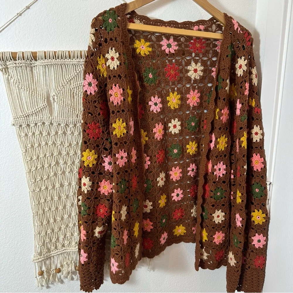 Vintage Brown Floral Crochet Sweater Set - Picture 15 of 16